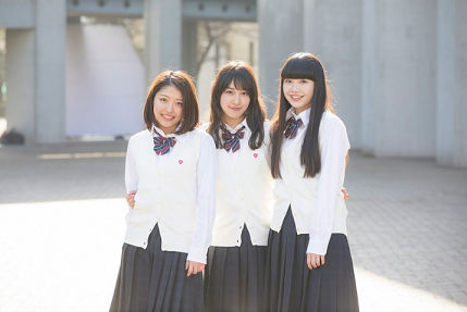 女子高生の悩みを80年代セーラー服の三人娘がダンスで解決 J☆Dee‘Z