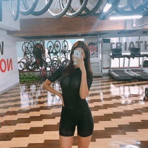 韓国美人サイクル女子スパッツ
